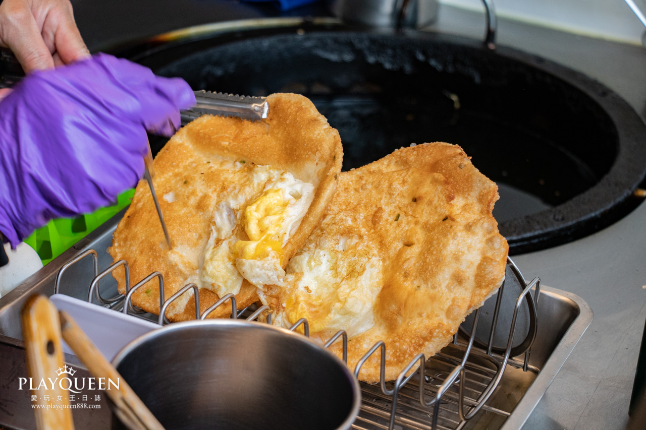 Boom炸蛋蔥油餅台中