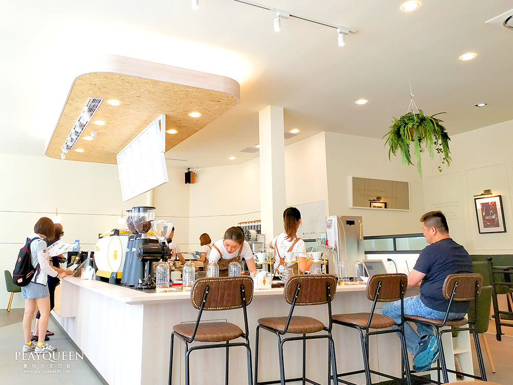 蘋果綠咖啡台中黎明店