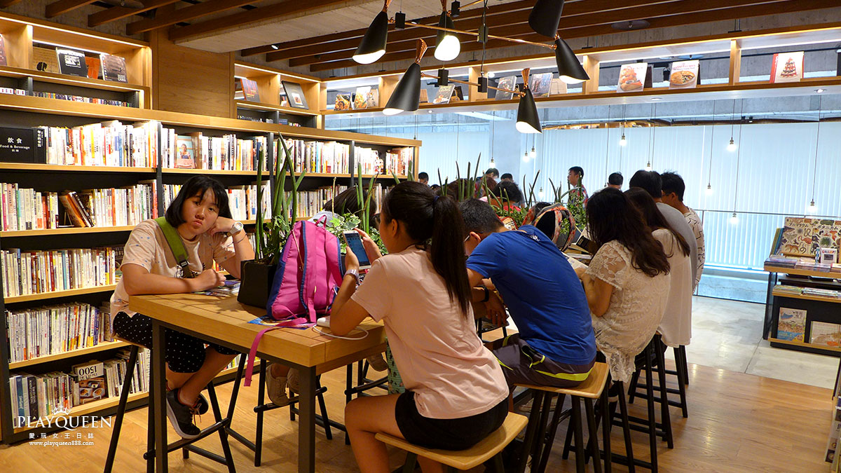 蔦屋書店台中市政店 TSUTAYA BOOKSTORE