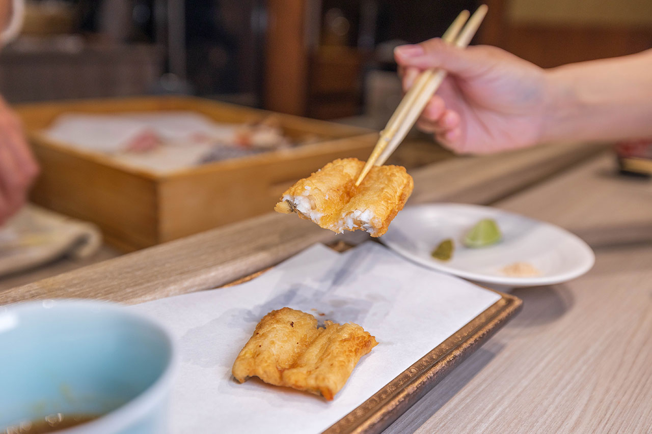 台中無菜單推薦船艙天 料理頂級天婦羅 Omakase 究極盛宴，九州松葉蟹、海膽鮪魚海苔包，最新2026台中北屯區美食推薦
