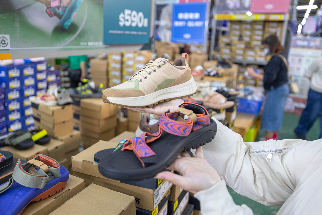 美力運動世界 台中中清特賣會開倉！童鞋、休閒鞋、戶外運動鞋早鳥全館下殺1折起，還有早鳥活動特賣金額再打8折，最新大雅鞋子特賣會報到！