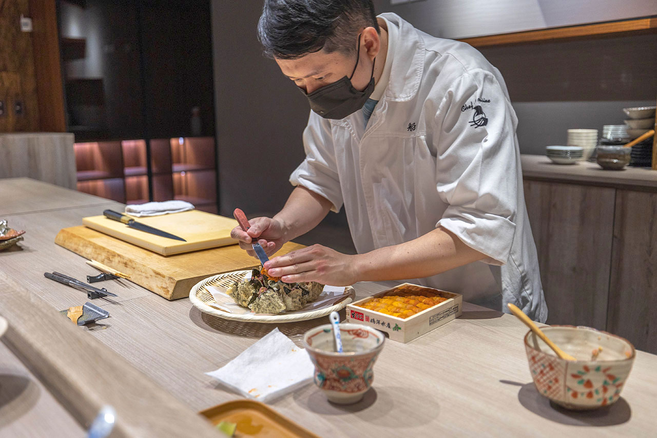 台中無菜單推薦船艙天 料理頂級天婦羅 Omakase 究極盛宴，九州松葉蟹、海膽鮪魚海苔包，最新2026台中北屯區美食推薦