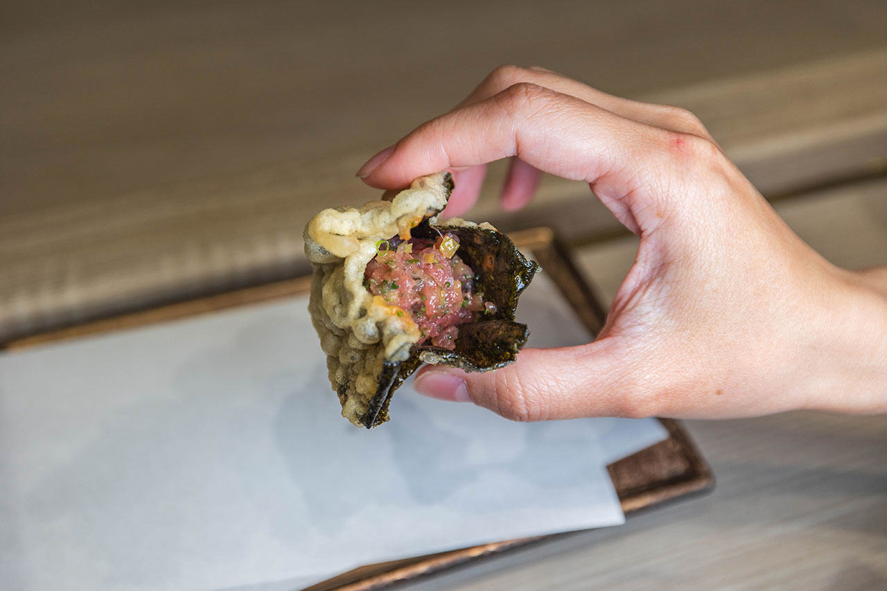 台中無菜單推薦船艙天 料理頂級天婦羅 Omakase 究極盛宴，九州松葉蟹、海膽鮪魚海苔包，最新2026台中北屯區美食推薦