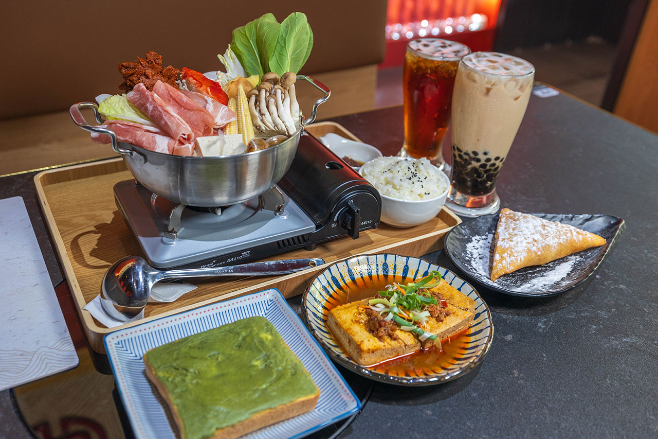 長順茶館 台中最新美食開幕！台中北屯區聚餐必訪超大用餐空間，火鍋麵食招牌波霸奶茶，2026台中北屯美食推薦