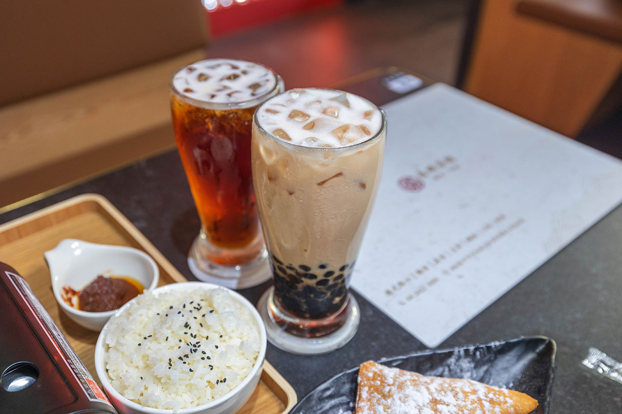 長順茶館 台中最新美食開幕！台中北屯區聚餐必訪超大用餐空間，火鍋麵食招牌波霸奶茶，2026台中北屯美食推薦