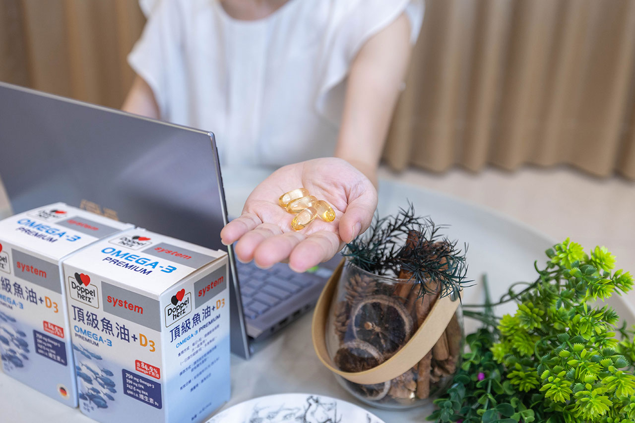 魚油4大廠牌口感評比分享｜德之寶 頂級魚油＋維生素D3、大研生醫 德國魚油軟膠囊、BHK's 88% Omega-3、澳佳寶 迷你濃縮魚油｜2026魚油保養推薦心得