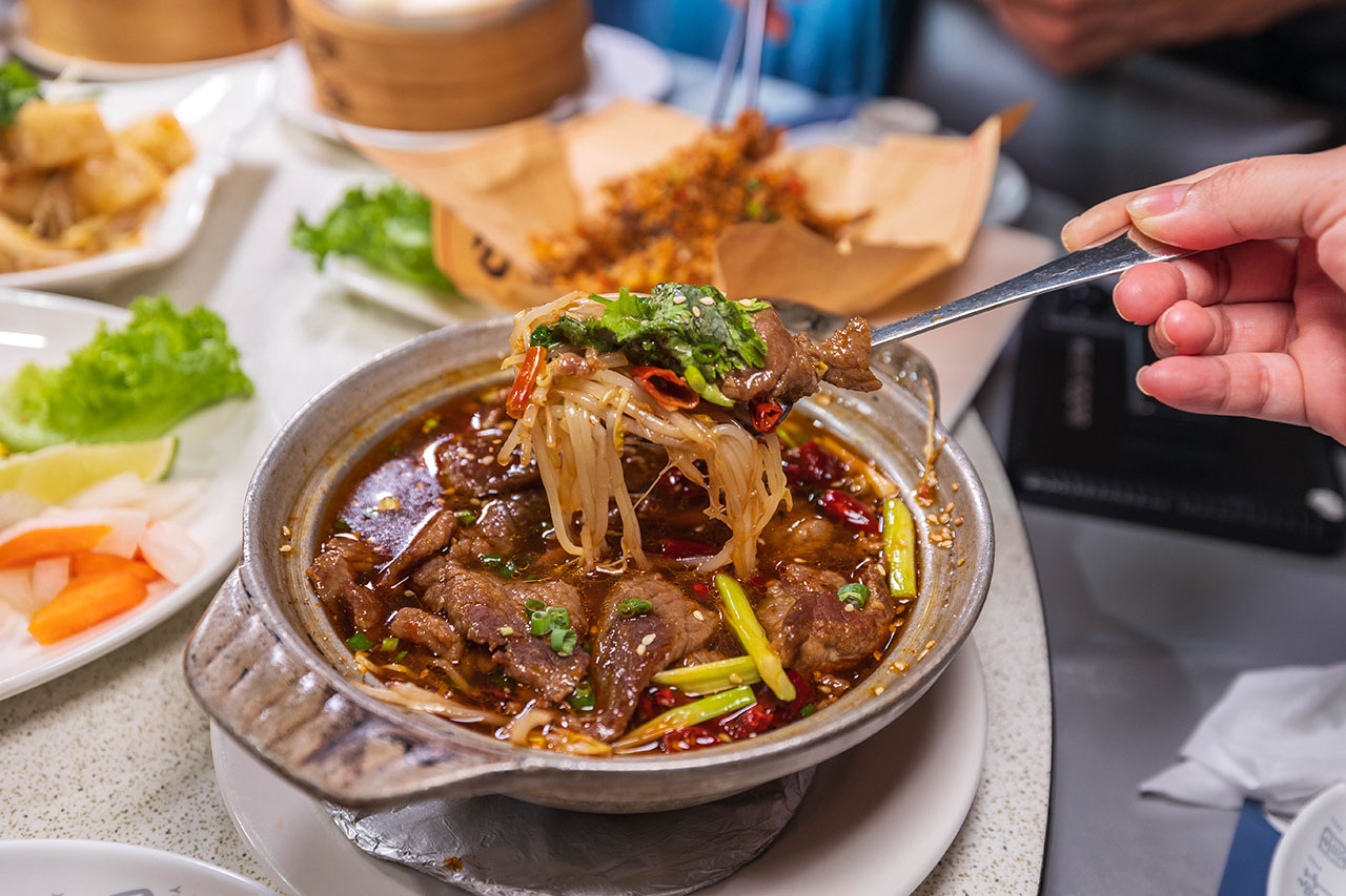 宸軒園粵菜海鮮｜超人氣新北合菜推薦！香港老師傅駐店，原汁原味港式料理，新北人尾牙聚餐必吃新店餐廳推薦，2025新店美食推薦