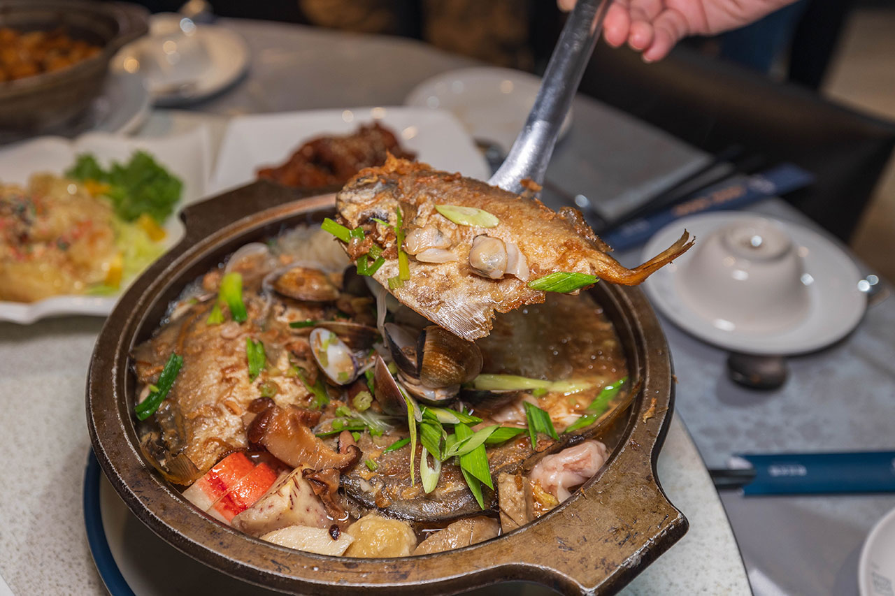 宸軒園粵菜海鮮｜超人氣新北合菜推薦！香港老師傅駐店，原汁原味港式料理，新北人尾牙聚餐必吃新店餐廳推薦，2025新店美食推薦