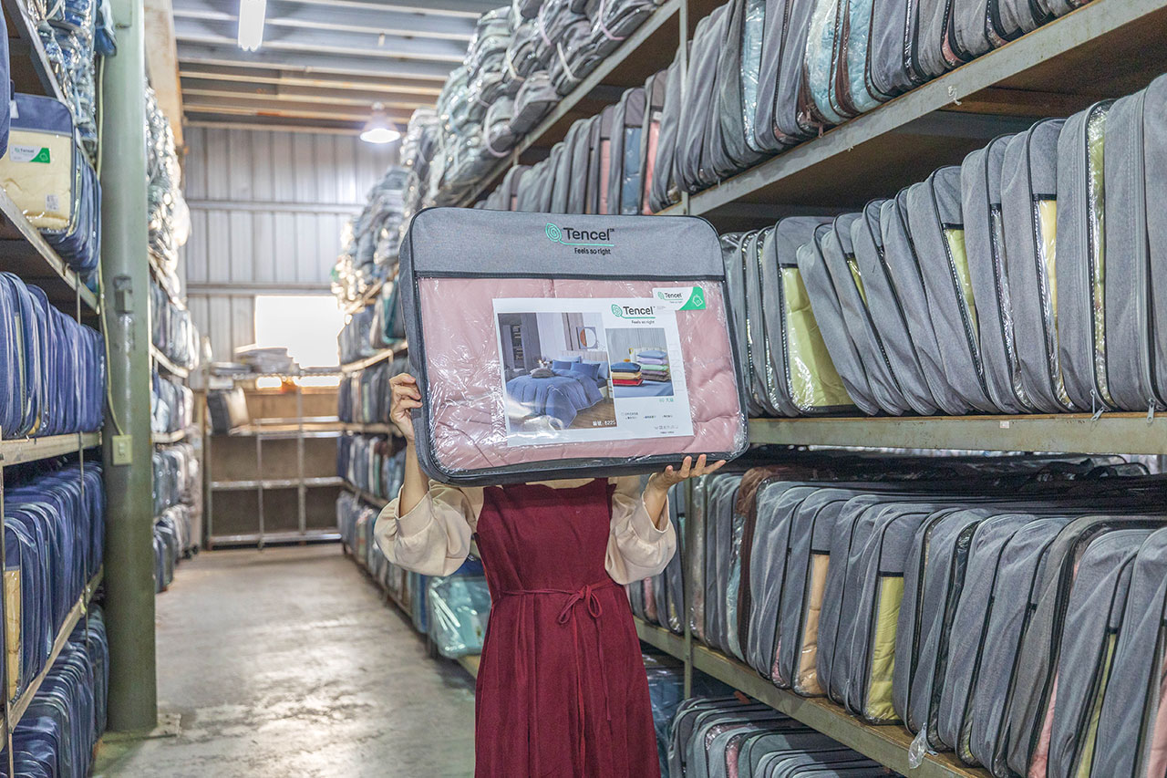 【台中大雅】2025法頌寢具原廠特賣會年末換季攻略！床包組、被單、枕頭，全館下殺1折起台中大雅2025法頌寢具原廠特賣會年末換季攻略！床包組、被單、枕頭，全館下殺1折起再買一送一，還有超多滿額好禮等你拿