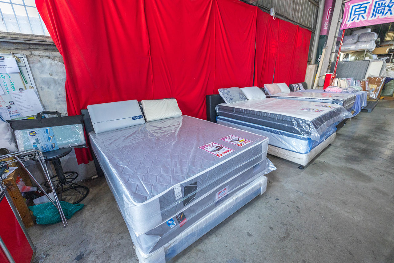 【台中大雅】2025法頌寢具原廠特賣會年末換季攻略！床包組、被單、枕頭，全館下殺1折起台中大雅2025法頌寢具原廠特賣會年末換季攻略！床包組、被單、枕頭，全館下殺1折起再買一送一，還有超多滿額好禮等你拿