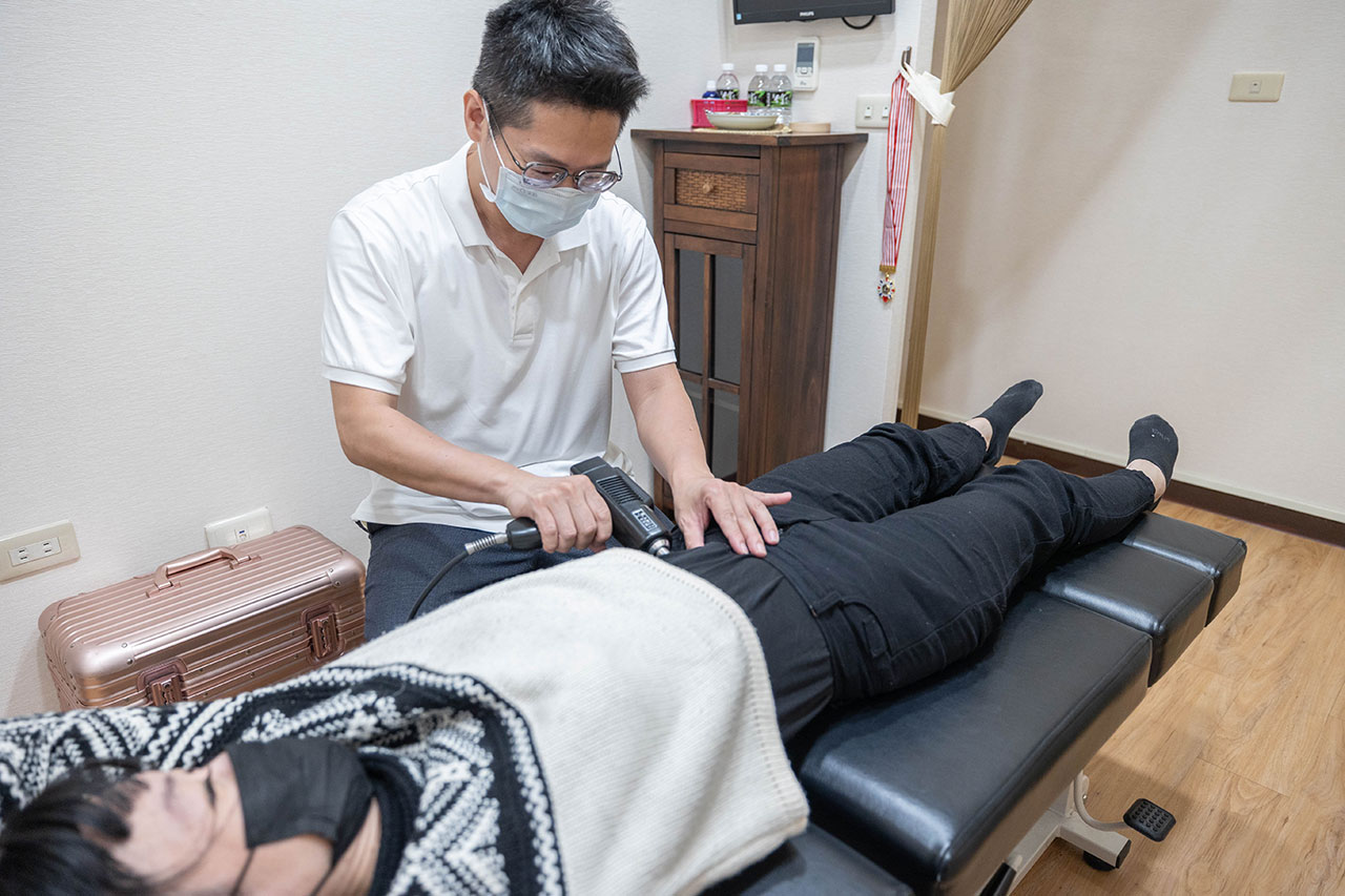 【麗脊完美】台中美式體態平衡、美學導引體驗心得大公開，「卡卡人生」全身舒壓體驗分享！