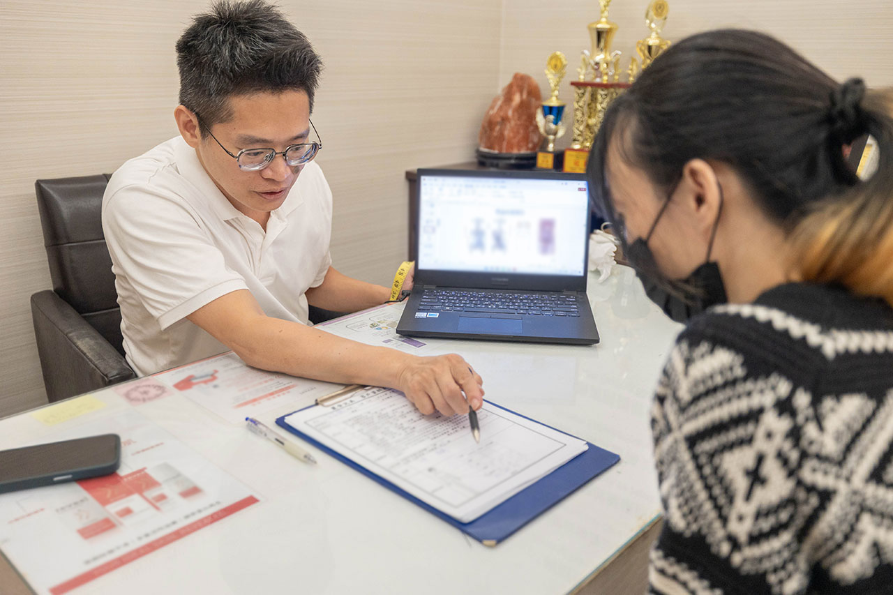 【麗脊完美】台中美式體態平衡、美學導引體驗心得大公開,「卡卡人生」全身舒壓體驗分享! 【麗脊完美】台中美式體態平衡、美學導引體驗心得大公開,「卡卡人生」全身舒壓體驗分享!