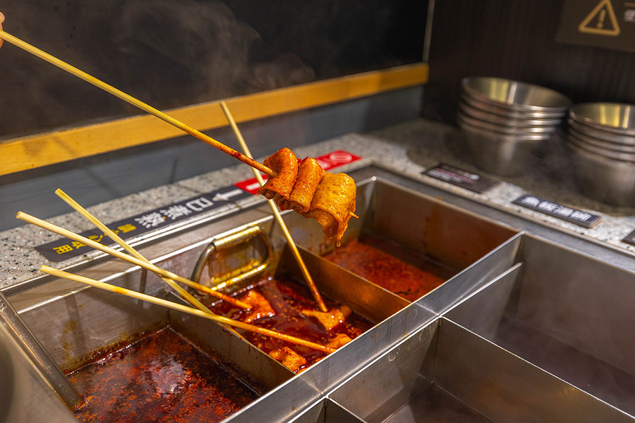 【2026台北西門町美食推薦】江陵阿嬤x甩鍋雞雙品牌韓式料理吃到飽|50樣美食自助吧韓式料理吃到爽,西門町唐吉訶德4F美食推薦,台北萬華區吃到飽推薦 【2026台北西門町美食推薦】江陵阿嬤x甩鍋雞雙品牌韓式料理吃到飽|50樣美食自助吧韓式料理吃到爽,西門町唐吉訶德4F美食推薦,台北萬華區吃到飽推薦