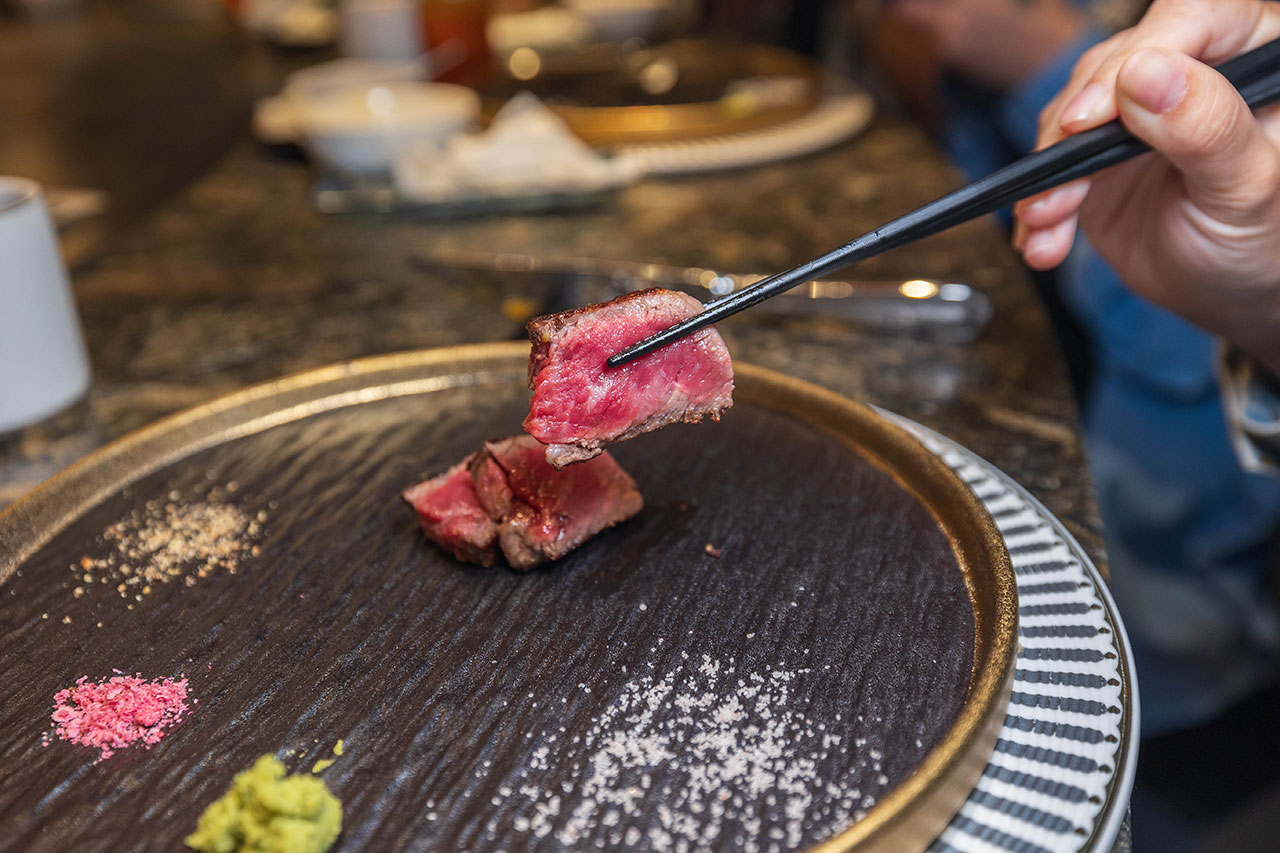 藍帶米淇鐵板燒！主打熟食的台中無菜單料理，活體龍蝦、頂級和牛多樣頂級海陸美食一次吃到爽，2026台中北屯區美食推薦