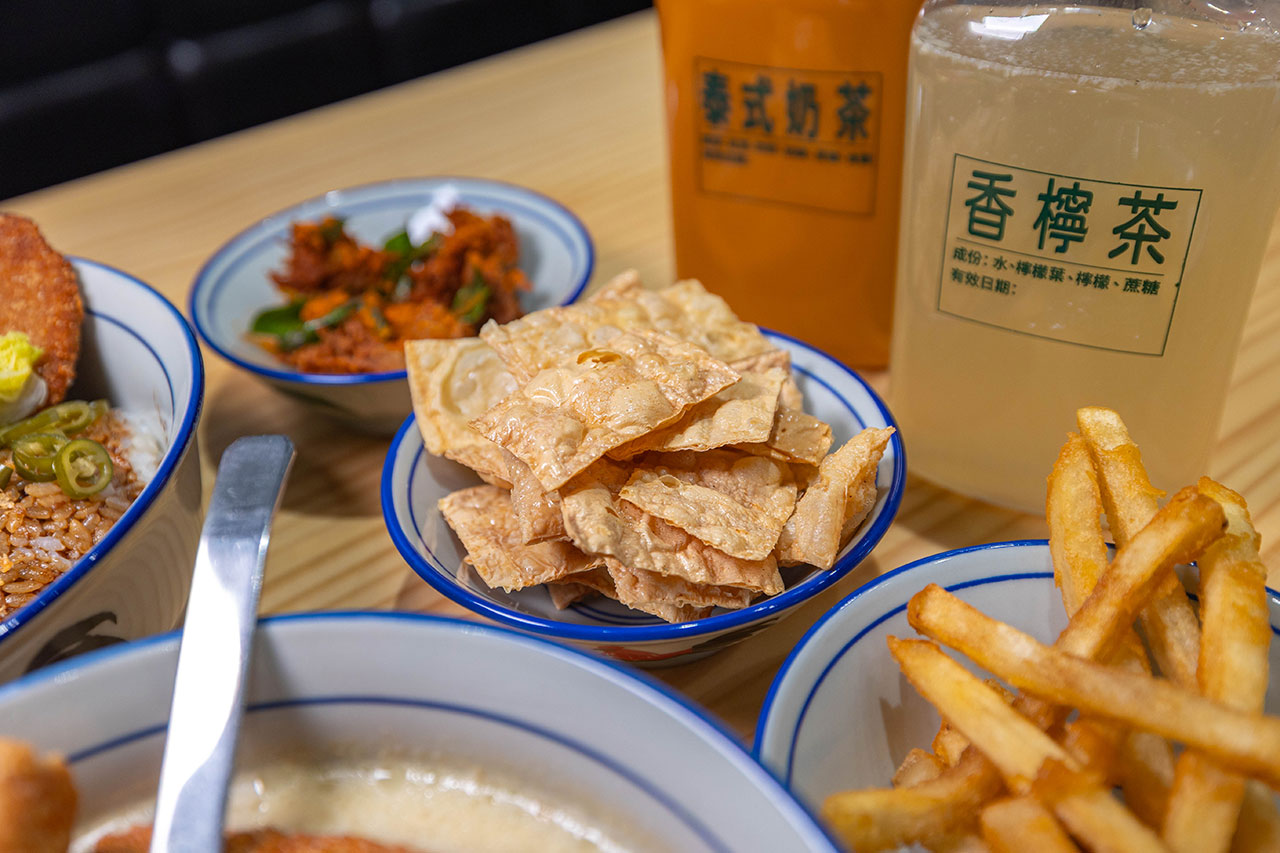 【2026台中北屯美食推薦】熱浪小島南洋蔬食，檳城白咖哩、銷魂排燒飯，自家種植南洋香料風味超頂，連肉食控都會一吃上癮！