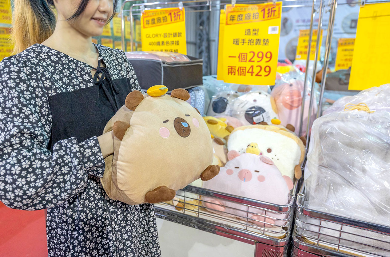 【台中北屯區寢具特賣會】上品寢具年度廠拍殺很大！1折起跳抗通膨，每日超便宜排隊攻略，幾米床包、進口名床手刀搶晚來就沒了!