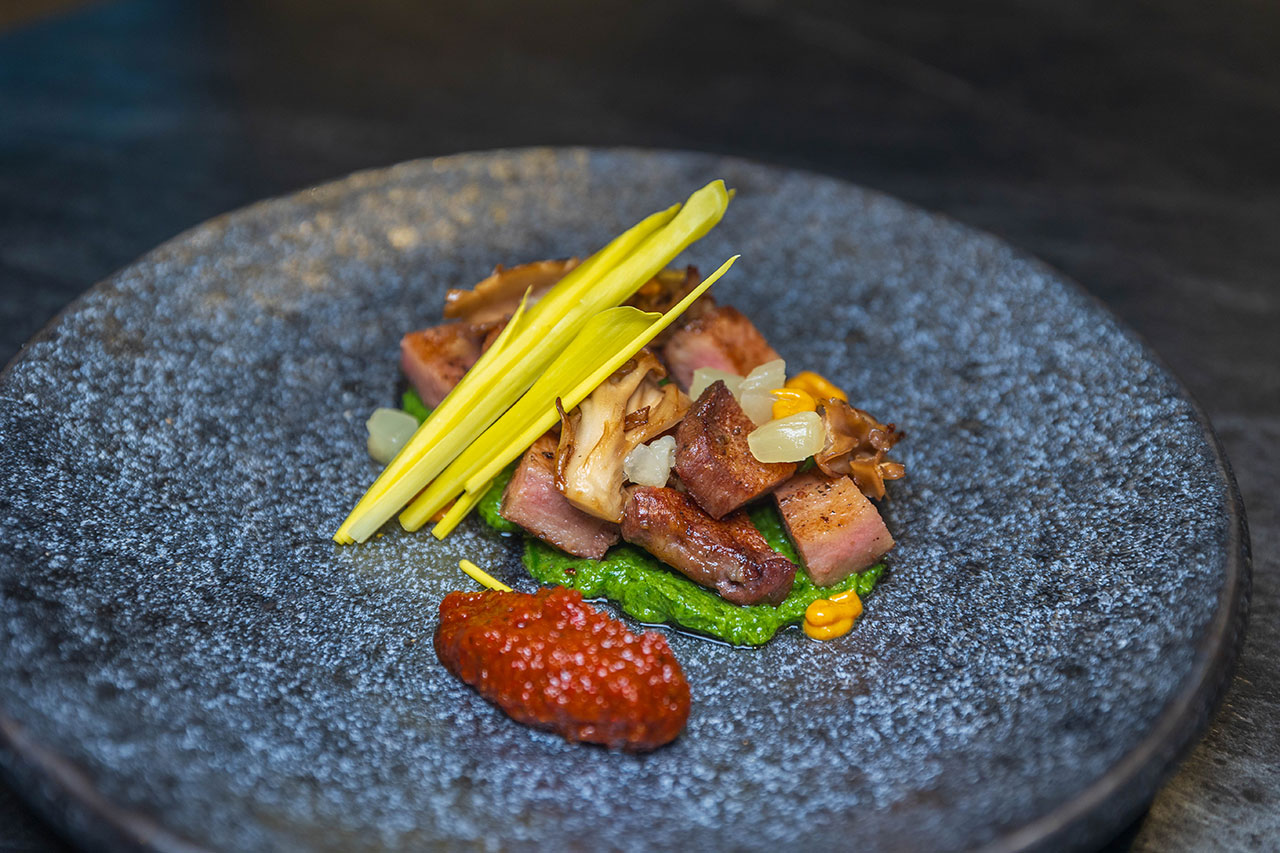 跃.YueFire直火小料理（躍）獨家直火炭燒！吃日本料理像看煙火秀，最新台中無菜單料理推薦！宵夜也能吃 2026 台中逢甲美食推薦