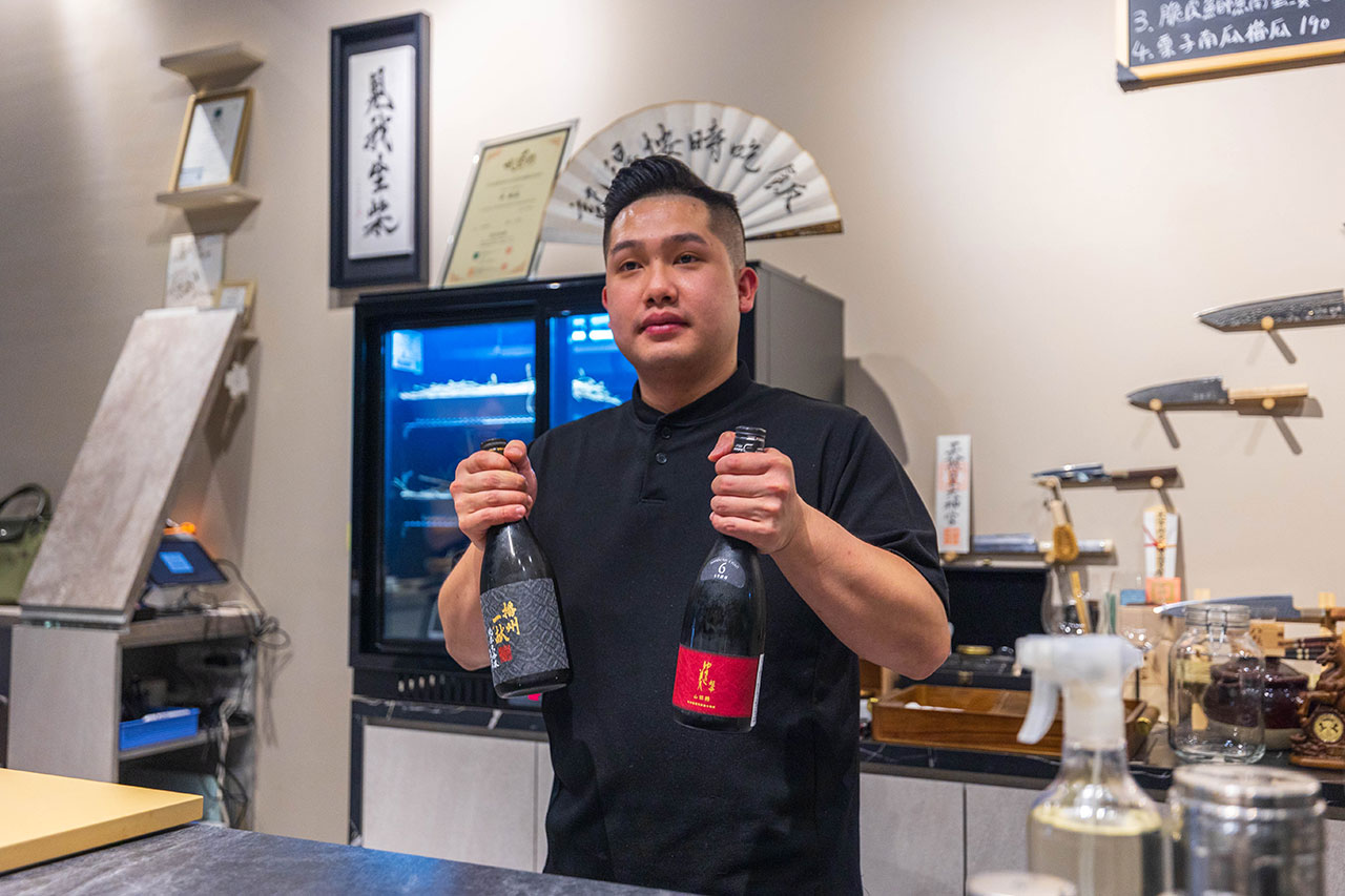 跃.YueFire直火小料理（躍）獨家直火炭燒！吃日本料理像看煙火秀，最新台中無菜單料理推薦！宵夜也能吃 2026 台中逢甲美食推薦