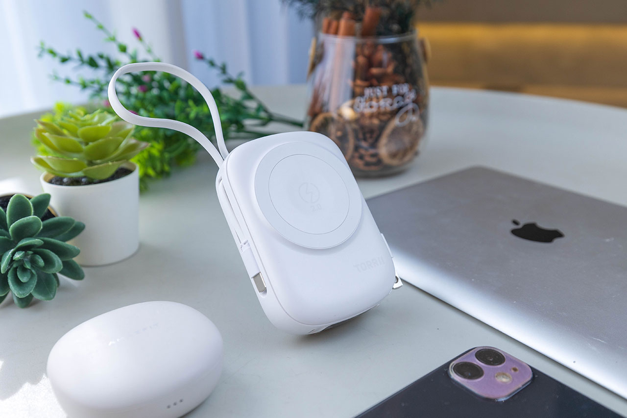 告別電量焦慮！【TORRII】SOLA PRO 萬能充：防爆磁吸行動電源，嘖嘖首發超優惠預購，2026不能錯過的充電救星！