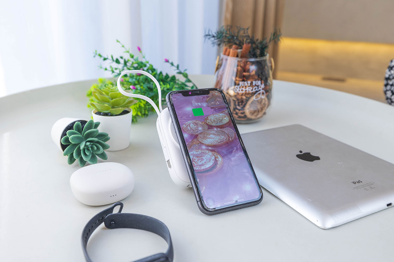 告別電量焦慮！【TORRII】SOLA PRO 萬能充：防爆磁吸行動電源，嘖嘖首發超優惠預購，2026不能錯過的充電救星！