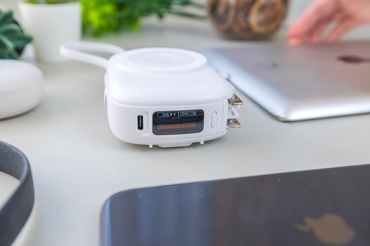 告別電量焦慮！【TORRII】SOLA PRO 萬能充：防爆磁吸行動電源，嘖嘖首發超優惠預購，2026不能錯過的充電救星！