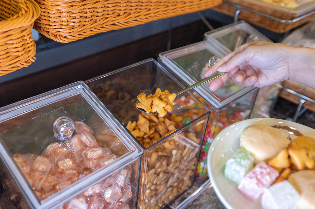 牛羊爭霸 八德店｜肉控必訪超狂桃園吃到飽火鍋，將近100樣食材牛豬羊海鮮一次吃個夠！ 還有甜點冰品自助吧，桃園八德羊肉爐推薦！