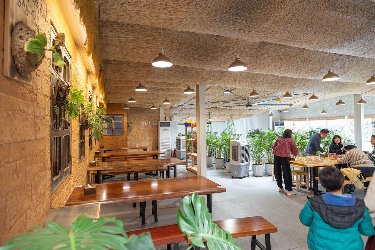 來馬食光｜苗栗親子餐廳推薦，超豐盛南洋料理冬季限定鍋物，南洋甜點下午茶美食吃到爽，2026頭份火鍋推薦！