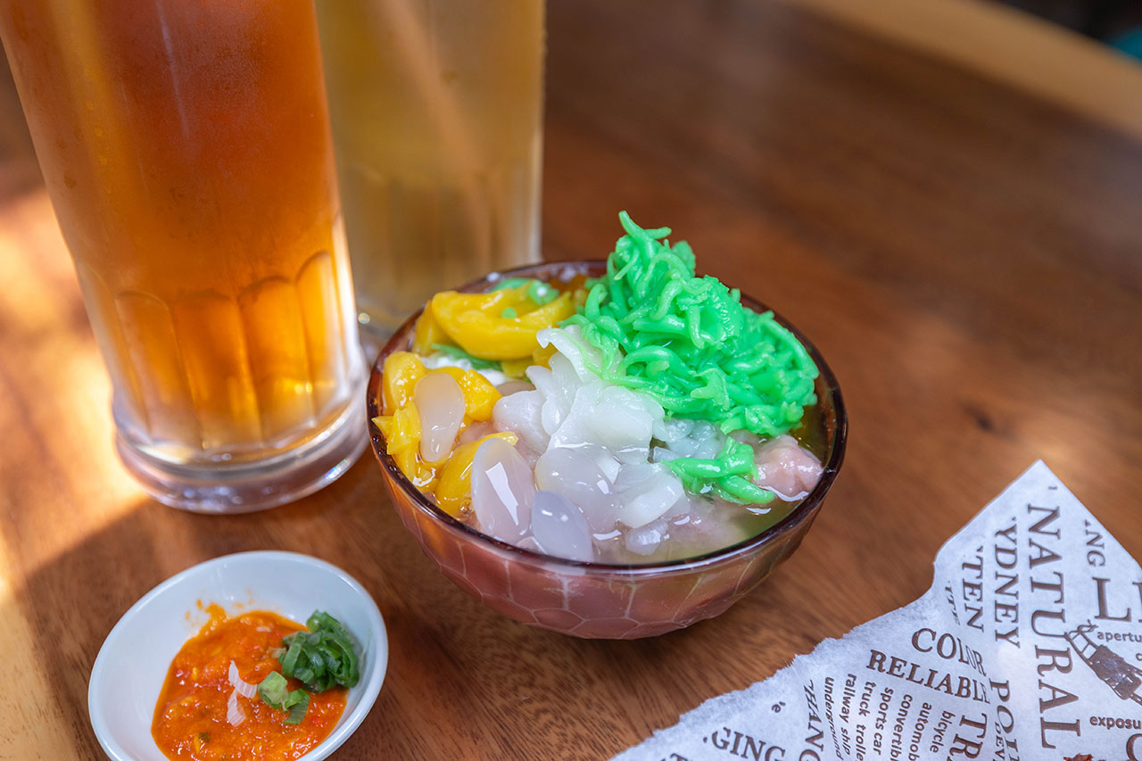 來馬食光｜苗栗親子餐廳推薦，超豐盛南洋料理冬季限定鍋物，南洋甜點下午茶美食吃到爽，2026頭份火鍋推薦！