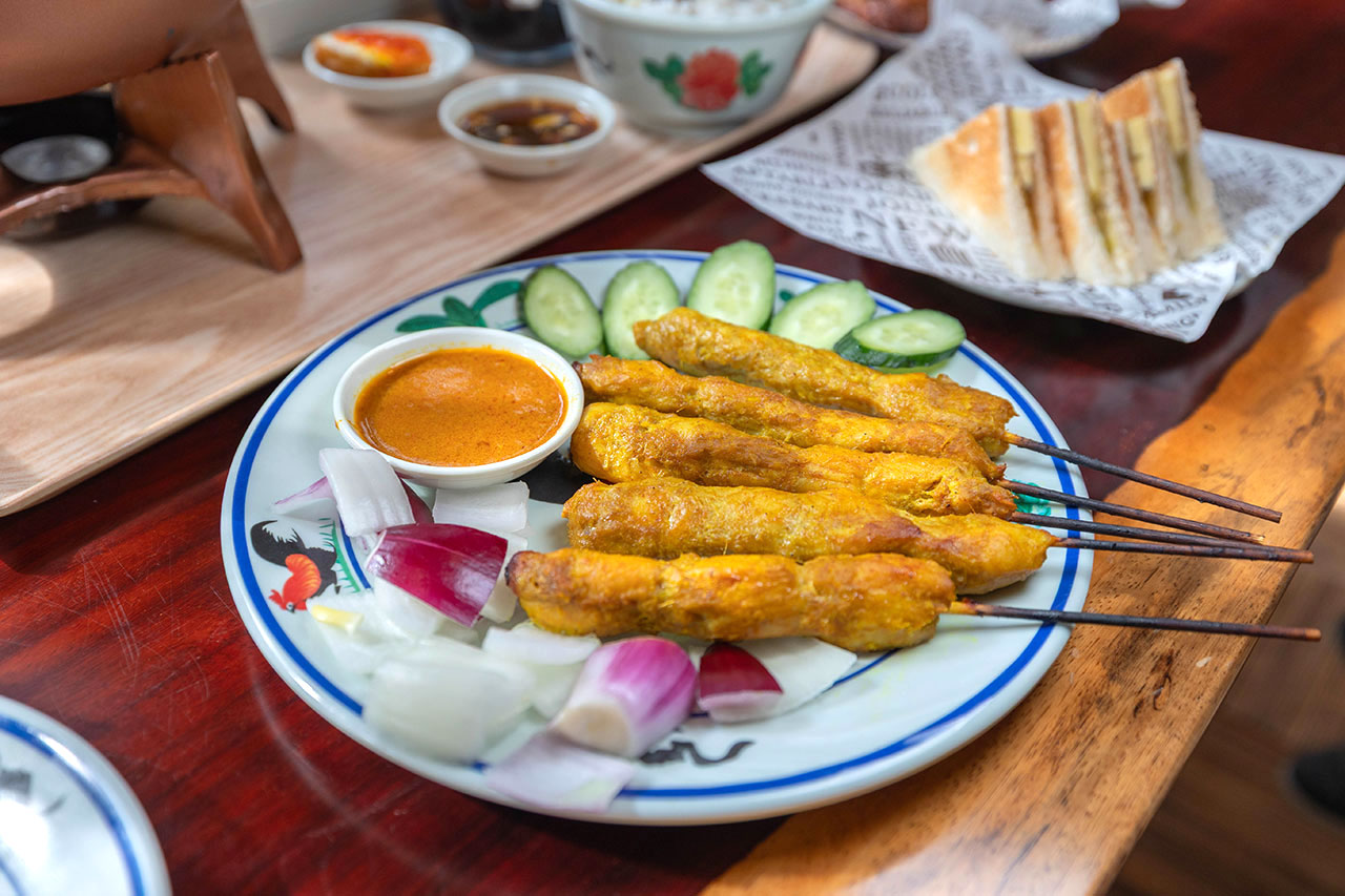 來馬食光｜苗栗親子餐廳推薦，超豐盛南洋料理冬季限定鍋物，南洋甜點下午茶美食吃到爽，2026頭份火鍋推薦！