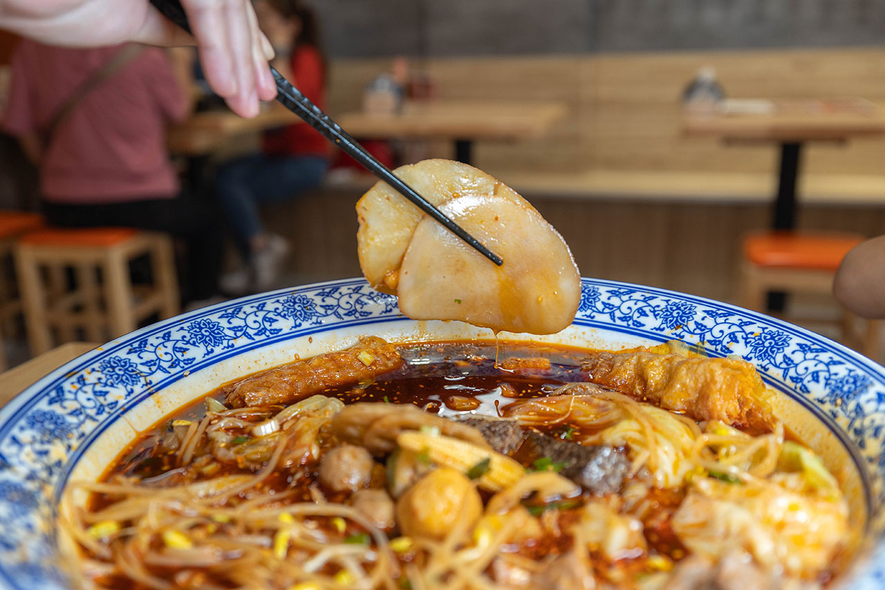 冒香香一中店,比臉大巨無霸川菜鍋物,紅油冒菜鍋香辣湯底14豐富配料讓你一次大飽口福,台中北區美食推薦 冒香香一中店,比臉大巨無霸川菜鍋物,紅油冒菜鍋香辣湯底14豐富配料讓你一次大飽口福,台中北區美食推薦