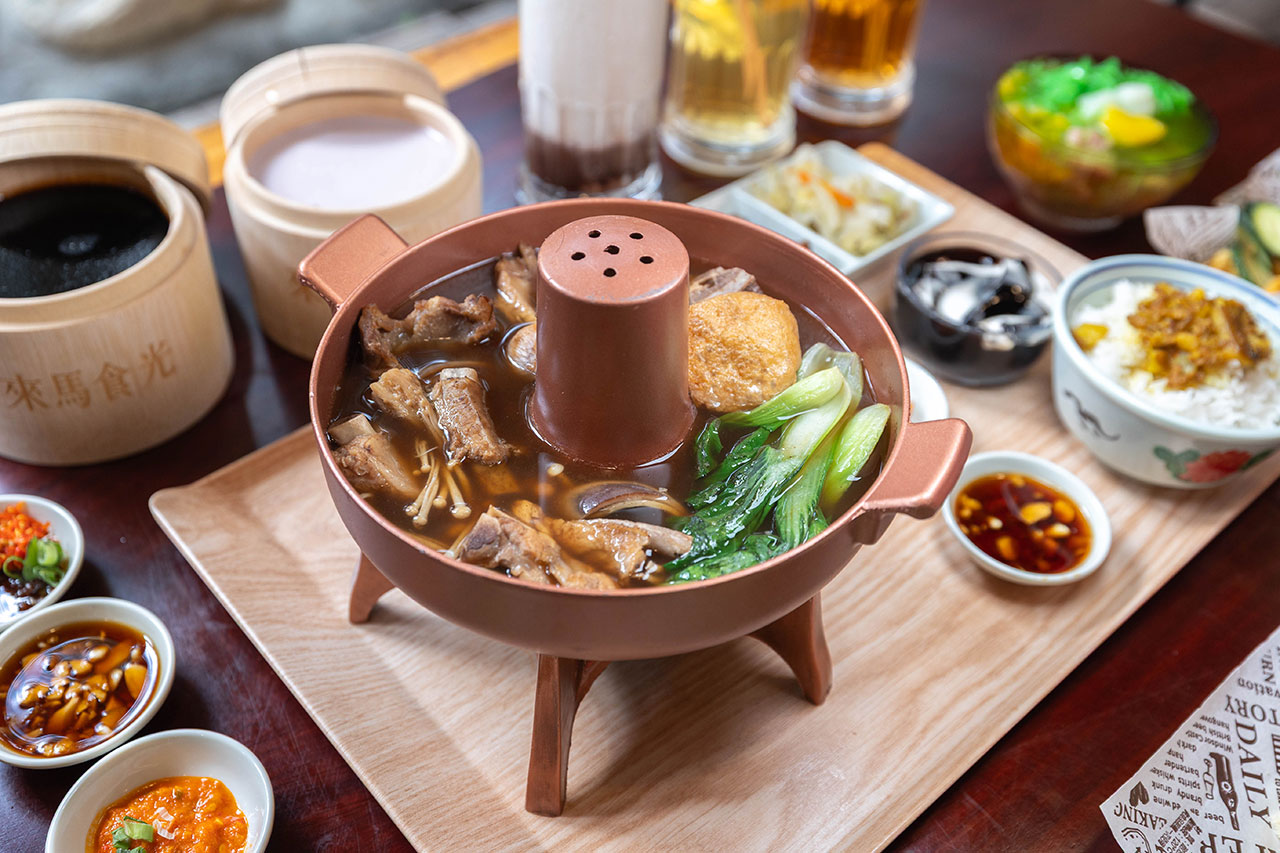 來馬食光｜苗栗親子餐廳推薦，超豐盛南洋料理冬季限定鍋物，南洋甜點下午茶美食吃到爽，2026頭份火鍋推薦！