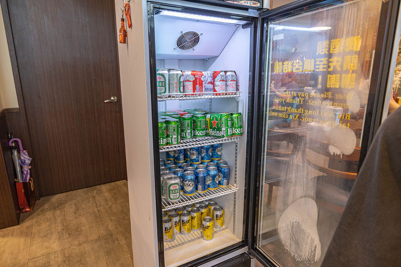 牛羊爭霸 八德店｜肉控必訪超狂桃園吃到飽火鍋，將近100樣食材牛豬羊海鮮一次吃個夠！ 還有甜點冰品自助吧，桃園八德羊肉爐推薦！