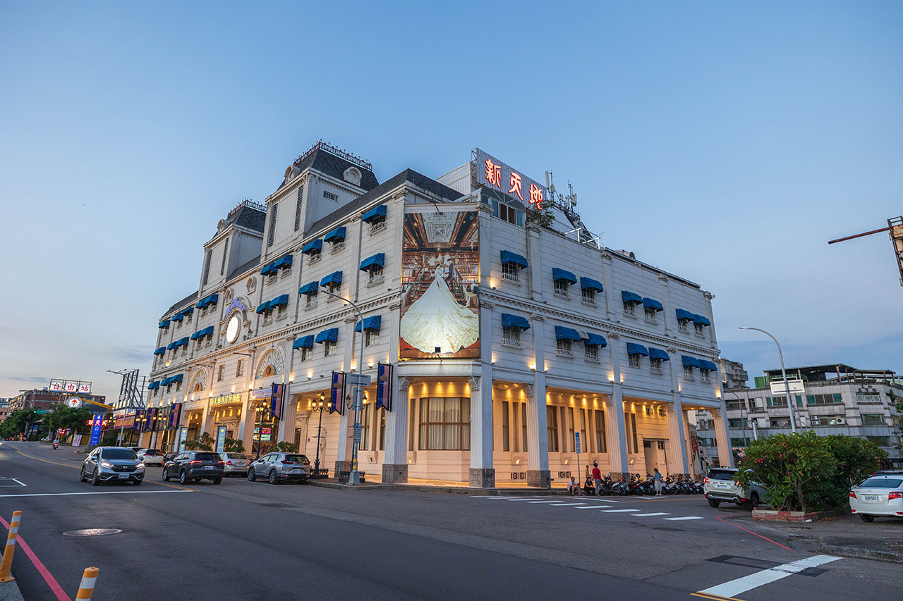 瀚熙軒茶餐廳|新天地美食與西洋博物館藝境時光之旅:2026台中東區美食推薦!結合千件歐洲古董與創意港式飲茶的台中隱藏版聚餐首選 瀚熙軒茶餐廳|新天地美食與西洋博物館藝境時光之旅:2026台中東區美食推薦!結合千件歐洲古董與創意港式飲茶的台中隱藏版聚餐首選