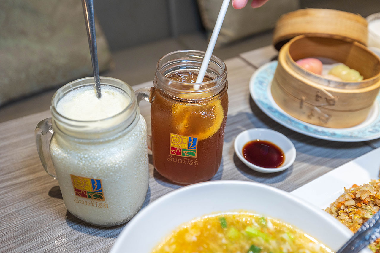 瀚熙軒茶餐廳｜新天地美食與西洋博物館藝境時光之旅：2026台中東區美食推薦！結合千件歐洲古董與創意港式飲茶的台中隱藏版聚餐首選