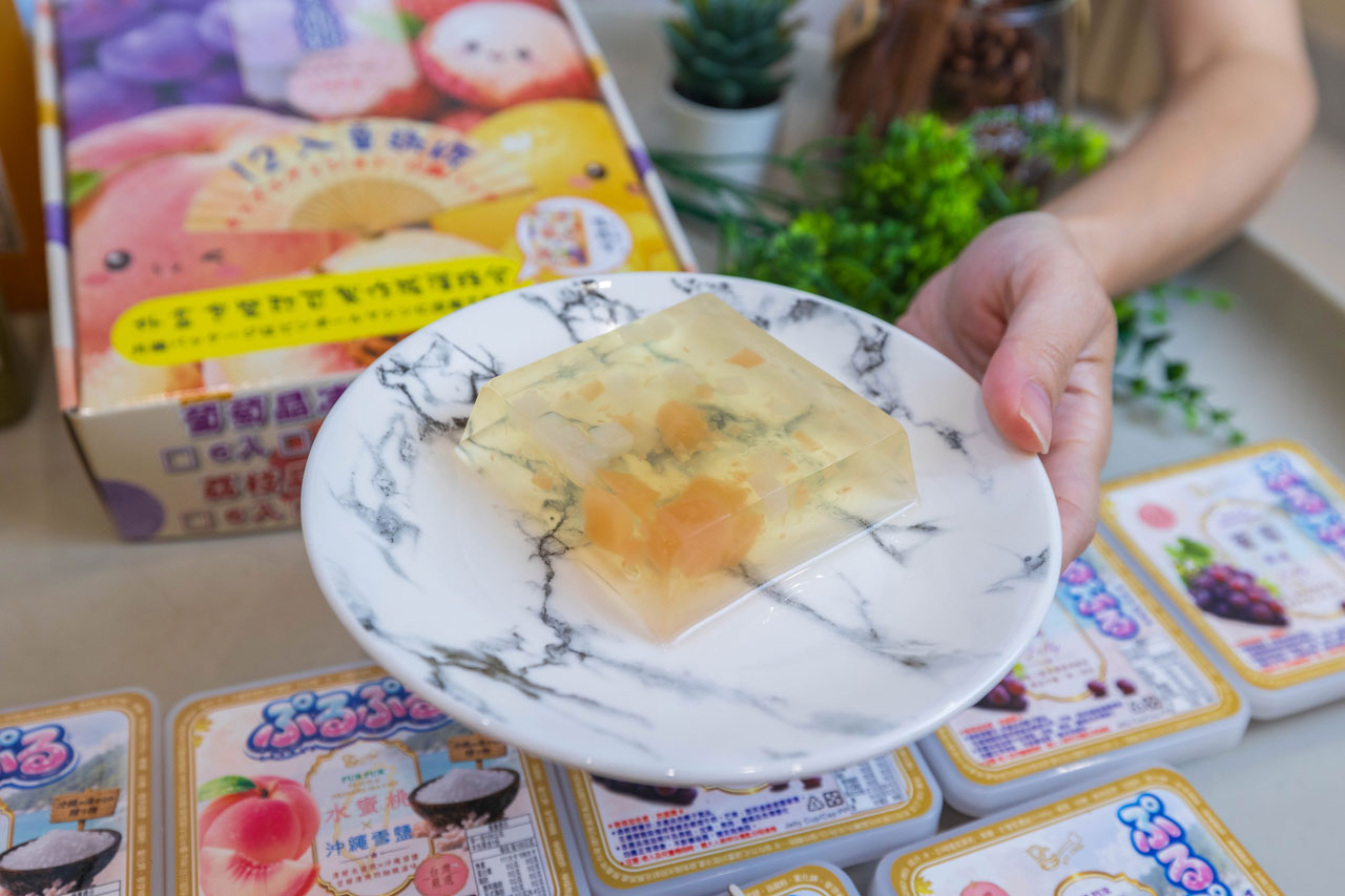 《噗嚕噗嚕晶凍》童趣版彈珠台禮盒：2026必買團購下午茶首選！巨峰葡萄果肉x沖繩雪鹽水蜜桃！《呼嚕熊》鮮果冷壓榨果汁全系列大推薦