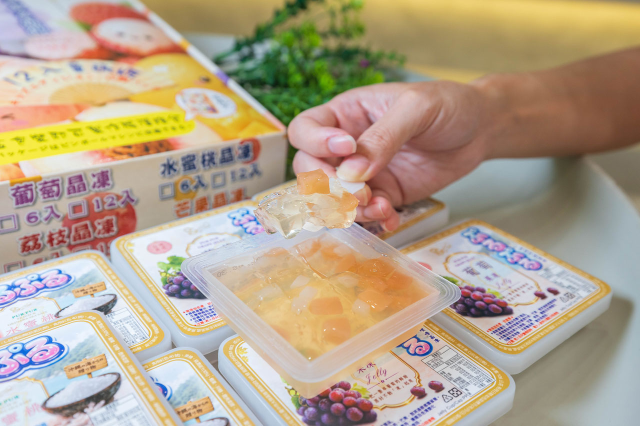 《噗嚕噗嚕晶凍》童趣版彈珠台禮盒：2026必買團購下午茶首選！巨峰葡萄果肉x沖繩雪鹽水蜜桃！《呼嚕熊》鮮果冷壓榨果汁全系列大推薦