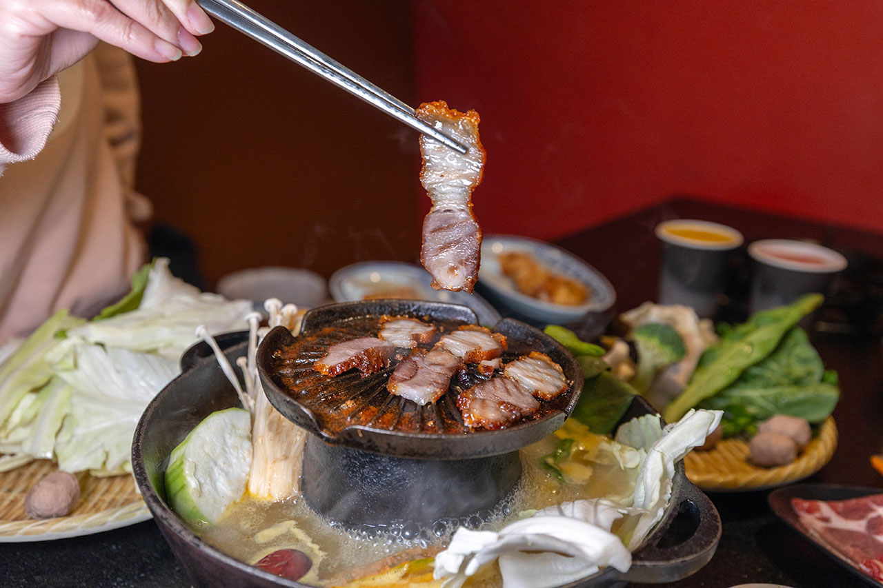 尚石苑石頭火鍋太平店｜台中超推火鍋吃到飽40種配料無限自助吧，台味特色美食滷肉飯、麵線糊、牛肉丼多種美食吃到爽，2026台中太平美食推薦
