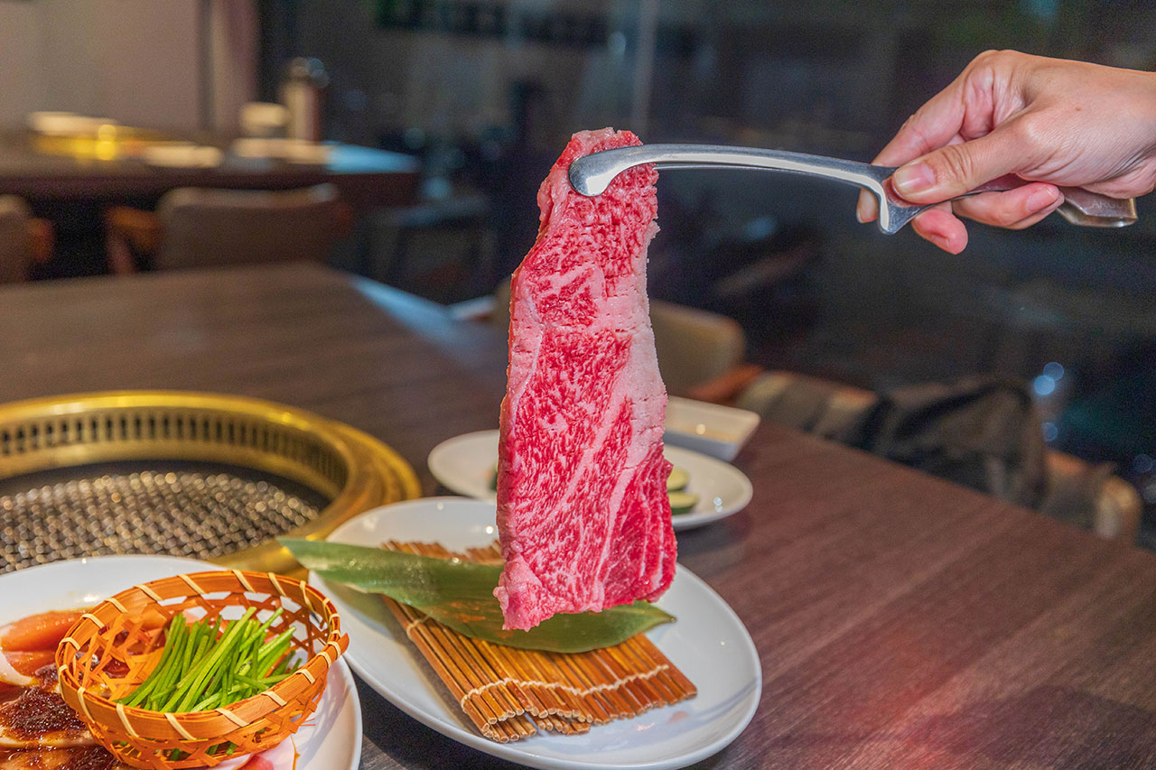 火火燒肉販賣所台中公益店｜台中超高4.9分評價燒肉，台中寵物友善燒肉餐廳推薦，一番賞、巨無霸飲品，超多慶生好禮拿到滿，台中市南屯區美食推薦
