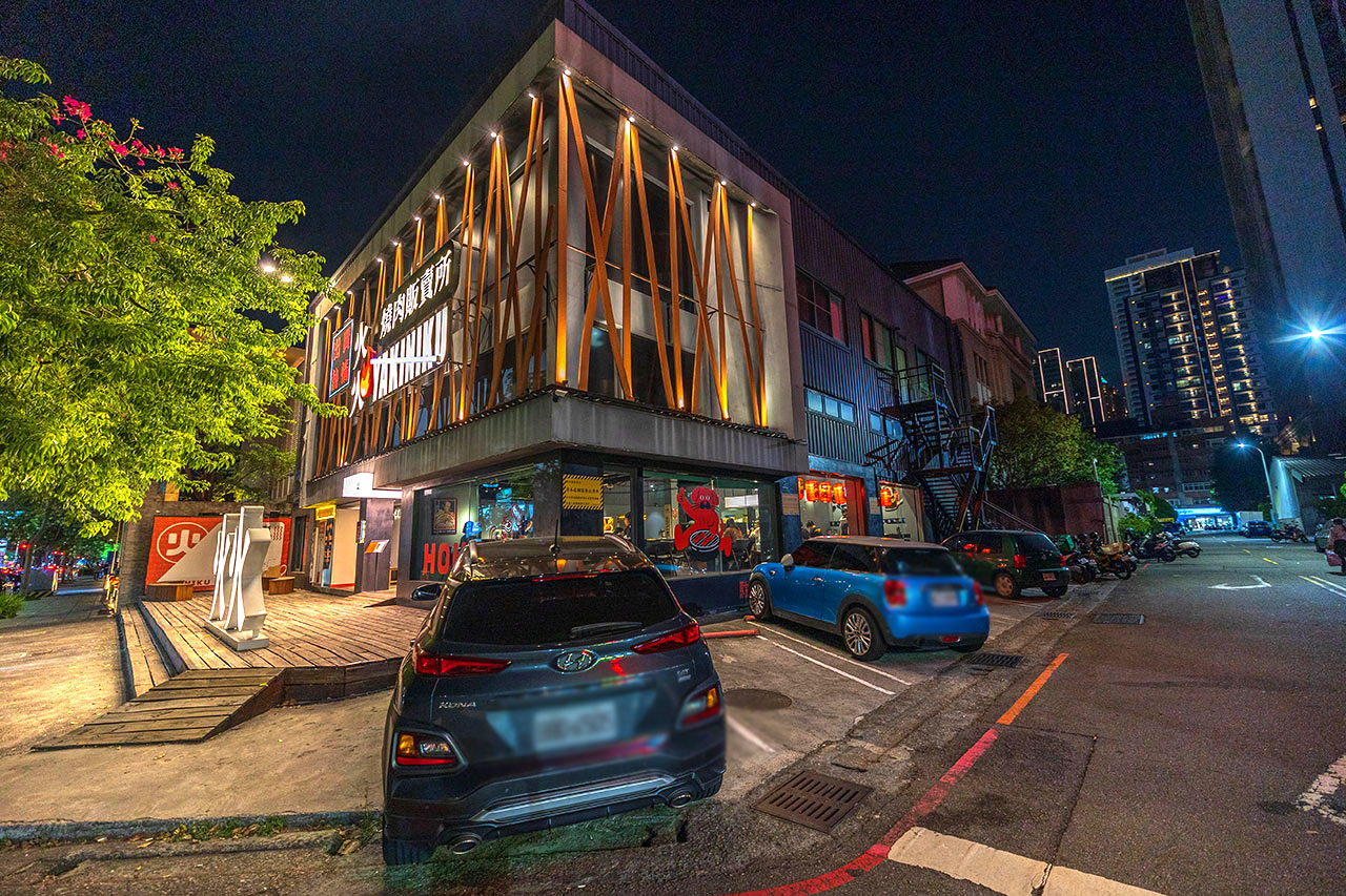 火火燒肉販賣所台中公益店｜台中超高4.9分評價燒肉，台中寵物友善燒肉餐廳推薦，一番賞、巨無霸飲品，超多慶生好禮拿到滿，台中市南屯區美食推薦