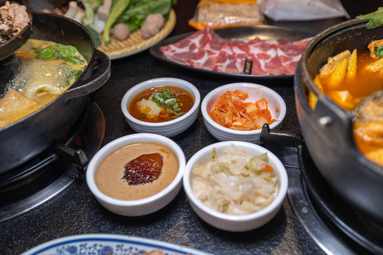 尚石苑石頭火鍋太平店｜台中超推火鍋吃到飽40種配料無限自助吧，台味特色美食滷肉飯、麵線糊、牛肉丼多種美食吃到爽，2026台中太平美食推薦