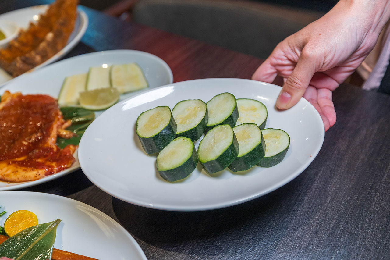 火火燒肉販賣所台中公益店｜台中超高4.9分評價燒肉，台中寵物友善燒肉餐廳推薦，一番賞、巨無霸飲品，超多慶生好禮拿到滿，台中市南屯區美食推薦