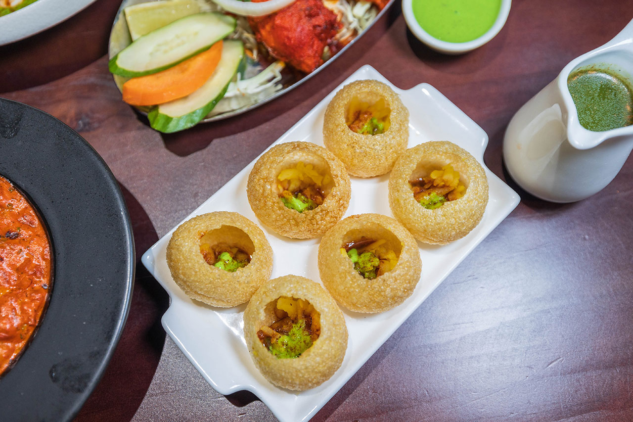 活力印度餐廳 台中健行店 HOLI Indian，不用出國就可以吃到超正宗印度料理！爆漿脆球、咖哩餃沙拉、印式芒果優格2026台中科博館美食推薦