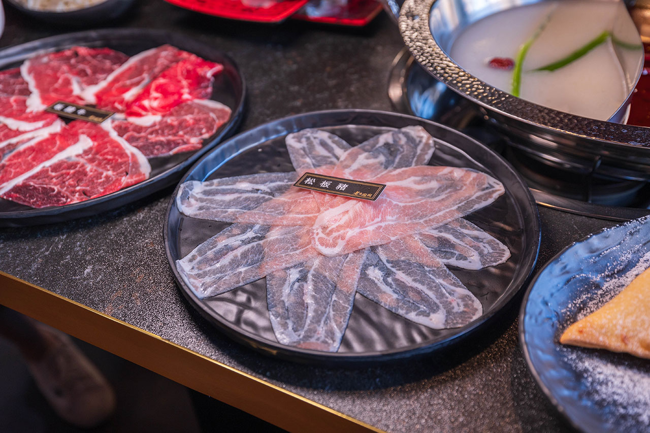 【2026台中火鍋推薦】老虎斑斑·赤斑涮｜全台首創石斑魚火鍋專賣！燜製清油鴛鴦鍋麻辣湯鮮魚湯，最新台中北屯火鍋新店報到！