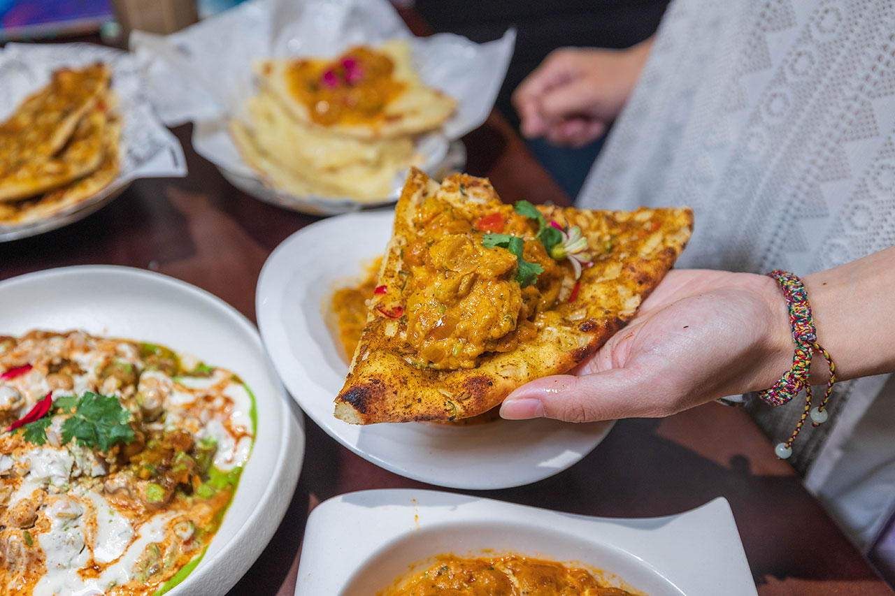 活力印度餐廳 台中健行店 HOLI Indian，不用出國就可以吃到超正宗印度料理！爆漿脆球、咖哩餃沙拉、印式芒果優格2026台中科博館美食推薦