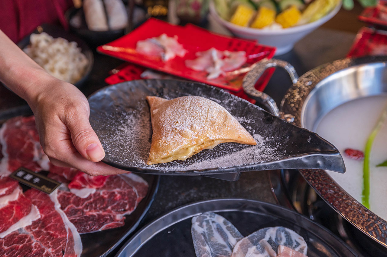 【2026台中火鍋推薦】老虎斑斑·赤斑涮｜全台首創石斑魚火鍋專賣！燜製清油鴛鴦鍋麻辣湯鮮魚湯，最新台中北屯火鍋新店報到！