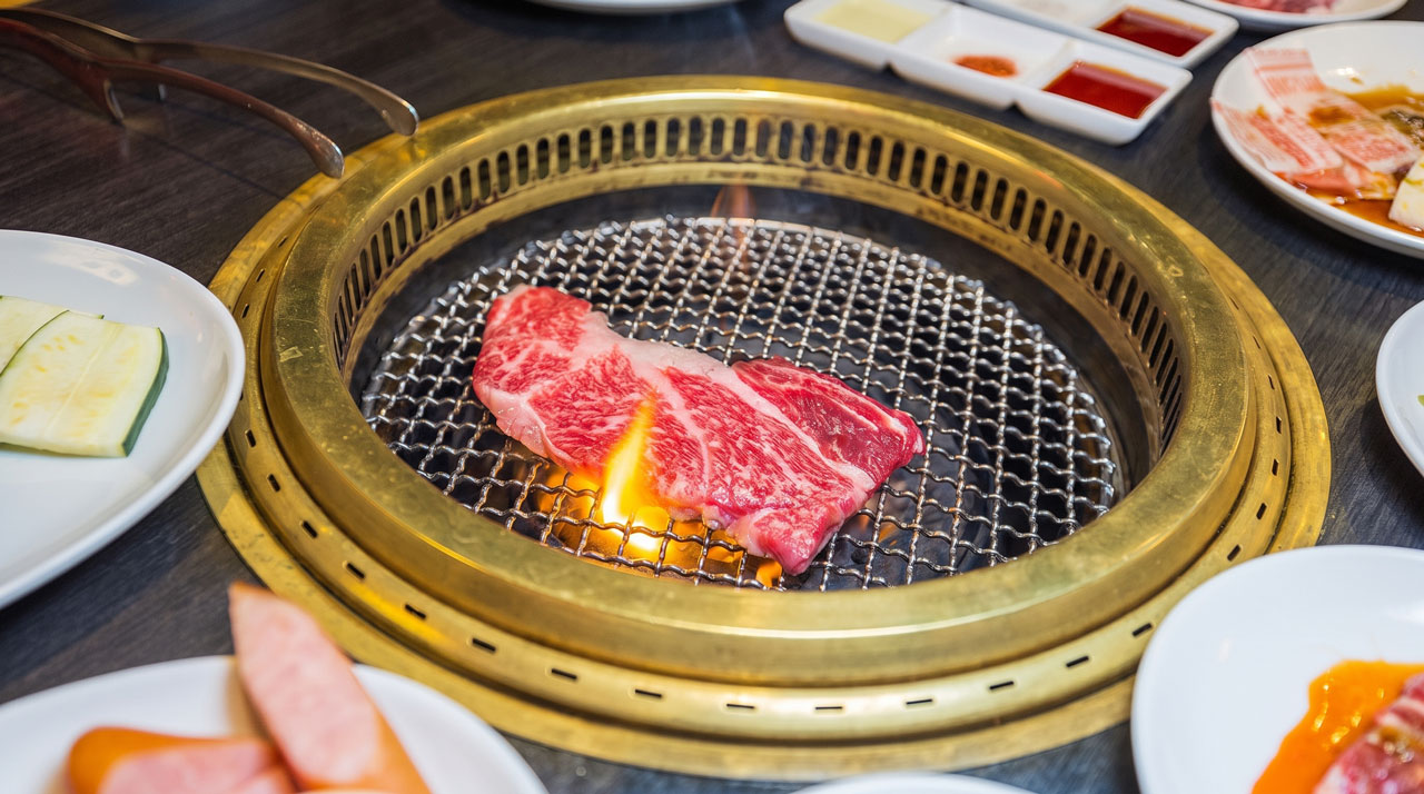 火火燒肉販賣所台中公益店｜台中超高4.9分評價燒肉，台中寵物友善燒肉餐廳推薦，一番賞、巨無霸飲品，超多慶生好禮拿到滿，台中市南屯區美食推薦