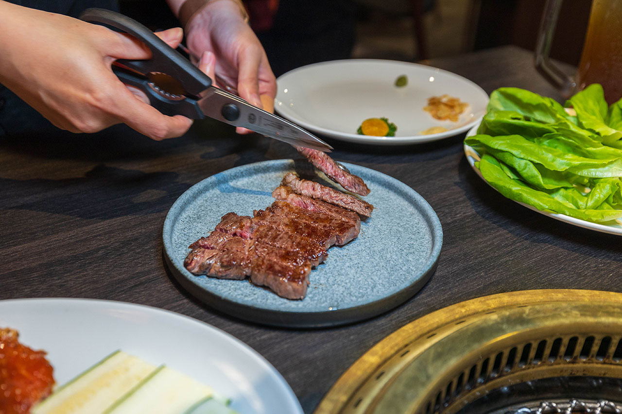 火火燒肉販賣所台中公益店｜台中超高4.9分評價燒肉，台中寵物友善燒肉餐廳推薦，一番賞、巨無霸飲品，超多慶生好禮拿到滿，台中市南屯區美食推薦