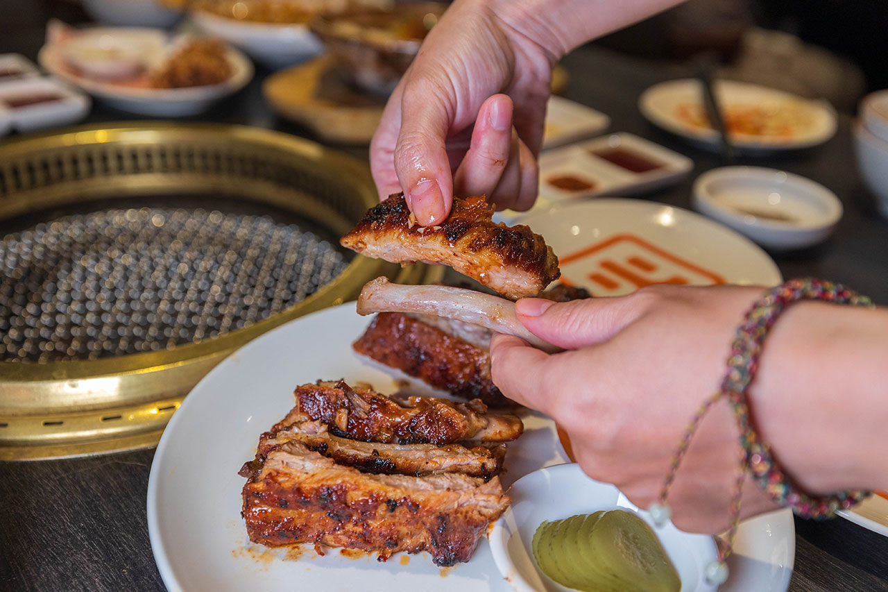 火火燒肉販賣所台中公益店｜台中超高4.9分評價燒肉，台中寵物友善燒肉餐廳推薦，一番賞、巨無霸飲品，超多慶生好禮拿到滿，台中市南屯區美食推薦