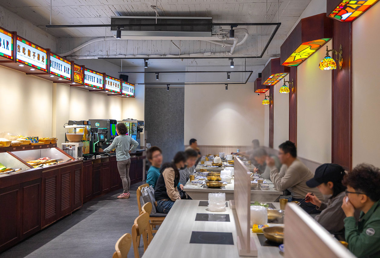 真涮吃到飽火鍋 北大店，新竹肉控必訪399起牛豬雞羊多種肉品無限吃！蔬食炸物飲料冰品自助吧隨你拿，最新2026新竹美食推薦