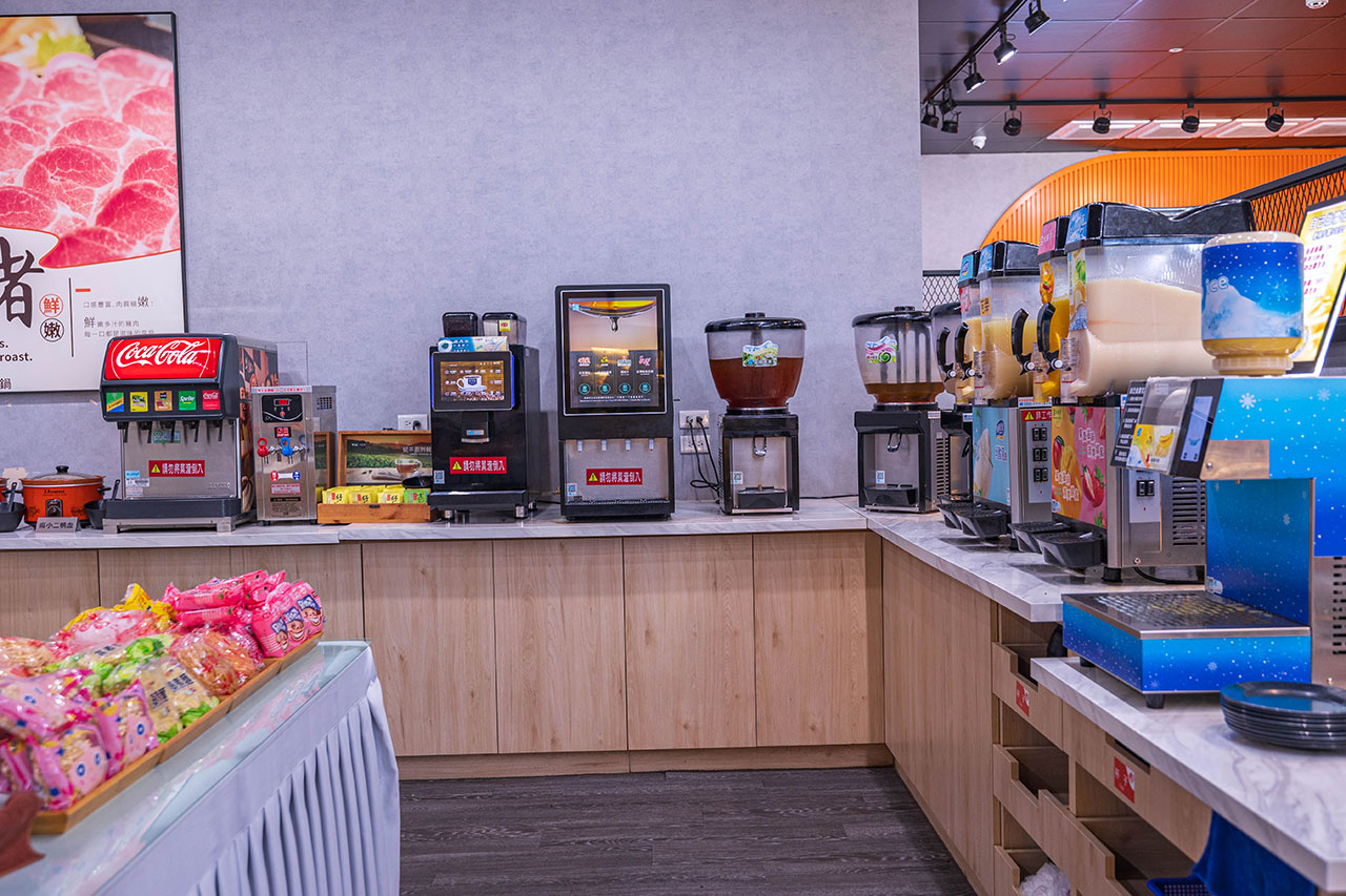 一個圓鍋｜台南超狂499起吃到飽火鍋，牛豬雞海鮮甜點剉冰近80樣自助吧美食，讓你一次吃到飽2026台南美食推薦